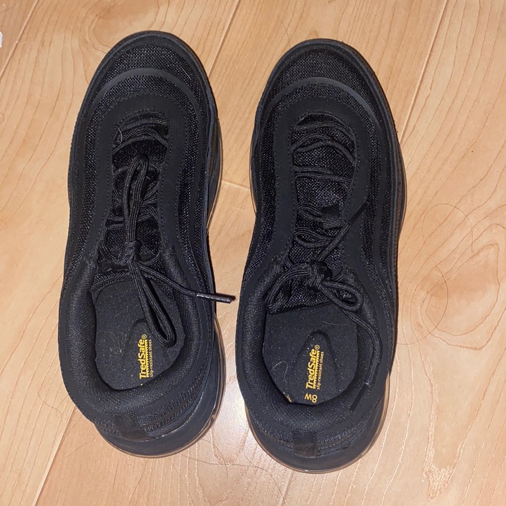 Brand new non-slip shoes